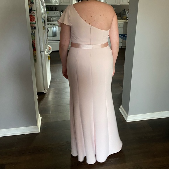 White By Vera Wang Ruffled Bridesmaid Dress Blush 16. New without tags. - Picture 6 of 7